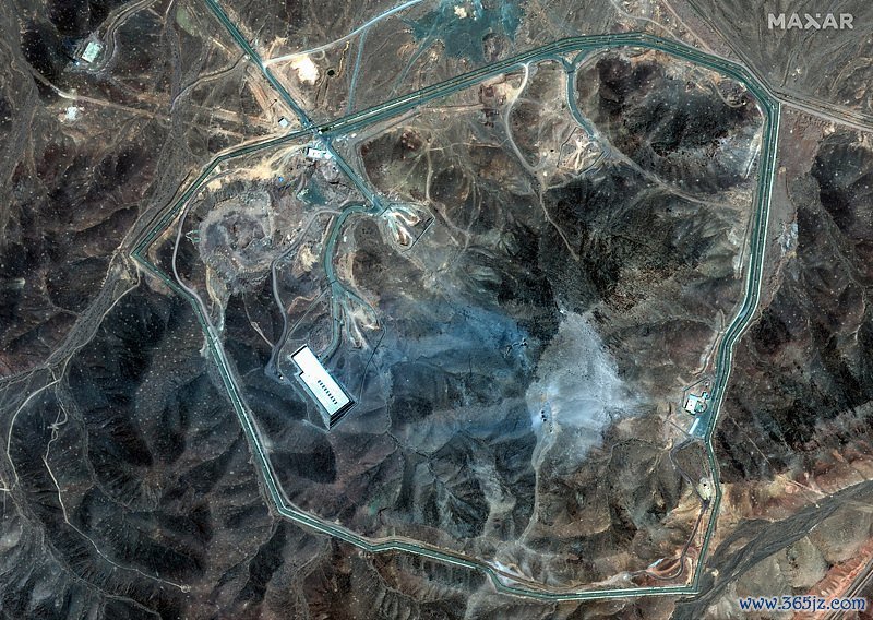当地时间2025年6月22日，遭好意思国空袭后的伊朗福尔多核门径。 视觉中国